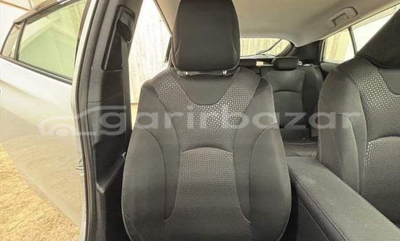 কেনা ব্যবহৃত Toyota prius s package White গাড়ী মধ্যে ঢাকা মধ্যে Dhaka কেনা ব্যবহৃত Toyota prius s package White গাড়ী মধ্যে ঢাকা মধ্যে Dhaka