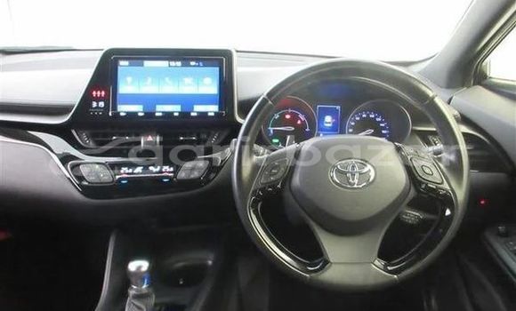 কেনা ব্যবহৃত Toyota chr s led Red wine গাড়ী মধ্যে ঢাকা মধ্যে Dhaka কেনা ব্যবহৃত Toyota chr s led Red wine গাড়ী মধ্যে ঢাকা মধ্যে Dhaka