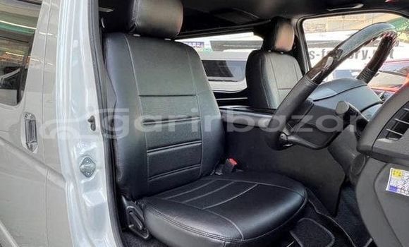 কেনা ব্যবহৃত Toyota Hiace super gl White গাড়ী মধ্যে ঢাকা মধ্যে Dhaka কেনা ব্যবহৃত Toyota Hiace super gl White গাড়ী মধ্যে ঢাকা মধ্যে Dhaka