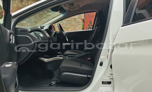 Buy Import 2019 Honda Grace in Dhaka, Dhaka Buy Import 2019 Honda Grace in Dhaka, Dhaka