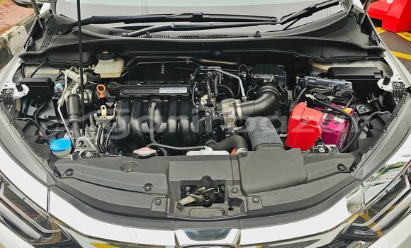 Buy Import 2019 Honda Grace in Dhaka, Dhaka Buy Import 2019 Honda Grace in Dhaka, Dhaka