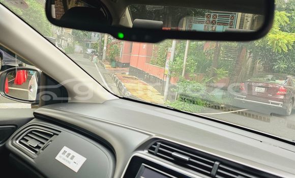 Buy Import 2019 Honda Grace in Dhaka, Dhaka Buy Import 2019 Honda Grace in Dhaka, Dhaka