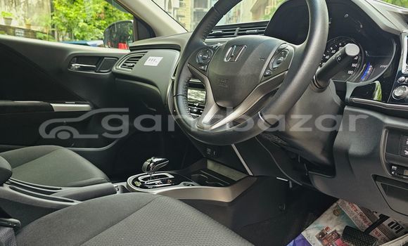 Buy Import 2019 Honda Grace in Dhaka, Dhaka Buy Import 2019 Honda Grace in Dhaka, Dhaka
