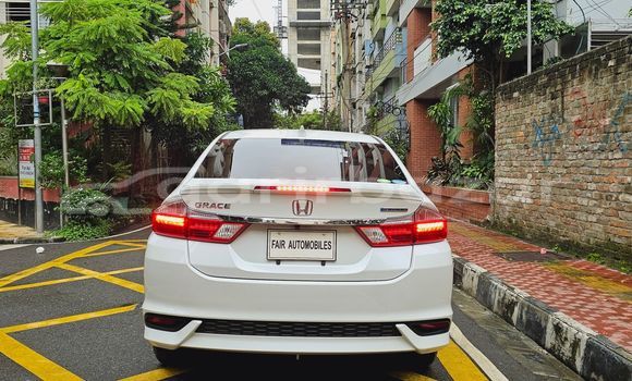 Buy Import 2019 Honda Grace in Dhaka, Dhaka Buy Import 2019 Honda Grace in Dhaka, Dhaka