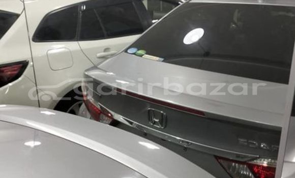 Buy Used 2019 Honda Grace in Dhaka, Dhaka Buy Used 2019 Honda Grace in Dhaka, Dhaka