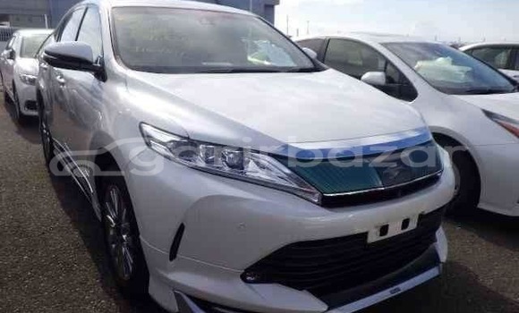 Buy Used 2018 Toyota harrier premium in Dhaka, Dhaka Buy Used 2018 Toyota harrier premium in Dhaka, Dhaka