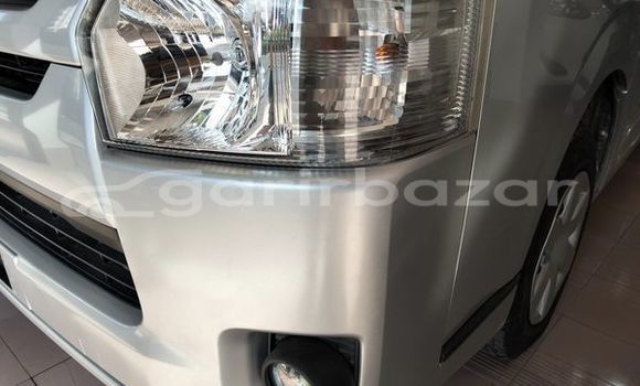 Buy Used 2019 Toyota Hiace in Dhaka, Dhaka Buy Used 2019 Toyota Hiace in Dhaka, Dhaka