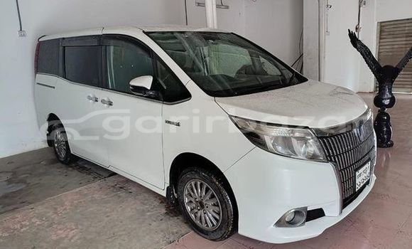 Buy Used 2015 Toyota esquire gi in Dhaka, Dhaka Buy Used 2015 Toyota esquire gi in Dhaka, Dhaka