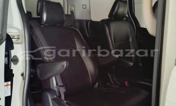 Buy Used 2015 Toyota esquire gi in Dhaka, Dhaka Buy Used 2015 Toyota esquire gi in Dhaka, Dhaka