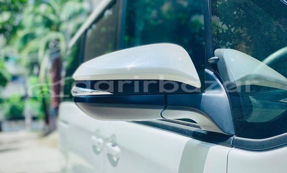 কেনা ব্যবহৃত Toyota Noah White গাড়ী মধ্যে ঢাকা মধ্যে Dhaka কেনা ব্যবহৃত Toyota Noah White গাড়ী মধ্যে ঢাকা মধ্যে Dhaka