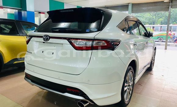 Buy Used 2021 Toyota Harrier in Dhaka, Dhaka Buy Used 2021 Toyota Harrier in Dhaka, Dhaka