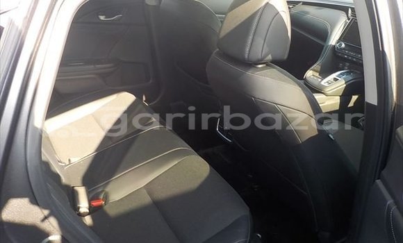 Buy Used 2019 Honda Insight in Dhaka, Dhaka Buy Used 2019 Honda Insight in Dhaka, Dhaka