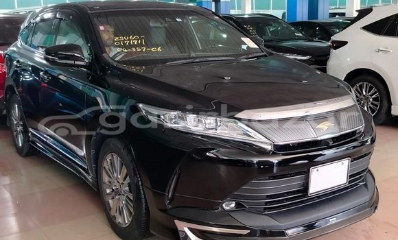 Buy Used 2021 Toyota Harrier in Dhaka, Dhaka Buy Used 2021 Toyota Harrier in Dhaka, Dhaka