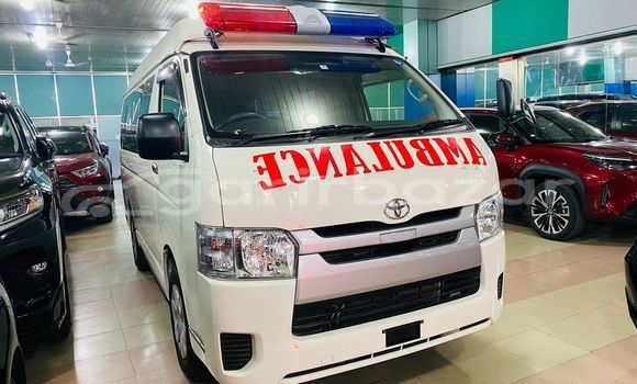 Buy Used 2019 Toyota Hiace in Dhaka, Dhaka Buy Used 2019 Toyota Hiace in Dhaka, Dhaka