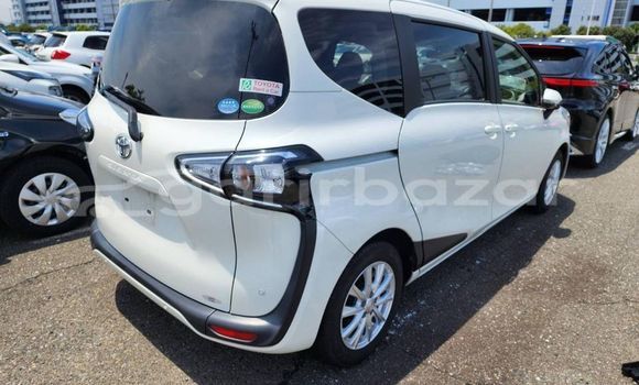 Buy Used 2020 Toyota sienta in Dhaka, Dhaka Buy Used 2020 Toyota sienta in Dhaka, Dhaka