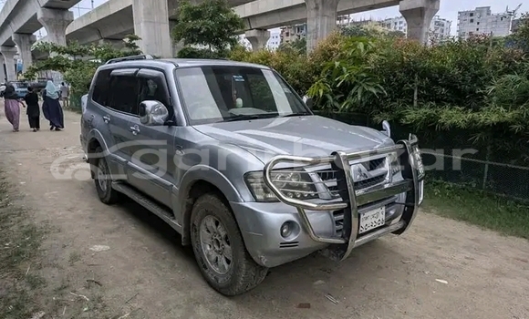 কেনা ব্যবহৃত Mitsubishi Pajero Gold গাড়ী মধ্যে বোয়ালখালী মধ্যে Chattagam কেনা ব্যবহৃত Mitsubishi Pajero Gold গাড়ী মধ্যে বোয়ালখালী মধ্যে Chattagam