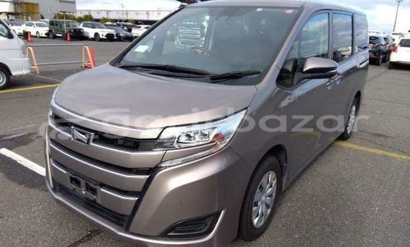 Buy Used 2019 Toyota Noah in Dhaka, Dhaka Buy Used 2019 Toyota Noah in Dhaka, Dhaka