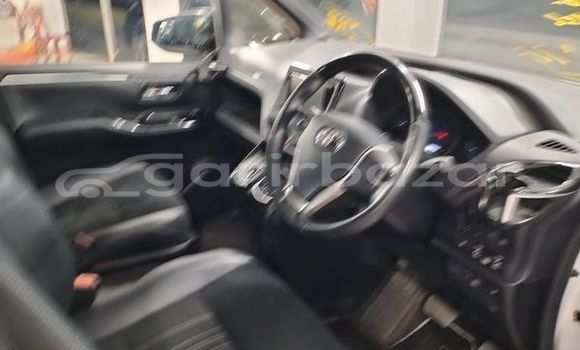 Buy Used 2019 Toyota Esquire gi premium in Dhaka, Dhaka Buy Used 2019 Toyota Esquire gi premium in Dhaka, Dhaka