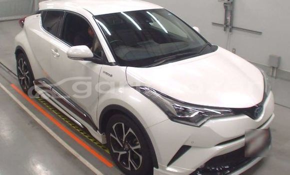 কেনা ব্যবহৃত Toyota chr g led pkg Pearl গাড়ী মধ্যে ঢাকা মধ্যে Dhaka কেনা ব্যবহৃত Toyota chr g led pkg Pearl গাড়ী মধ্যে ঢাকা মধ্যে Dhaka