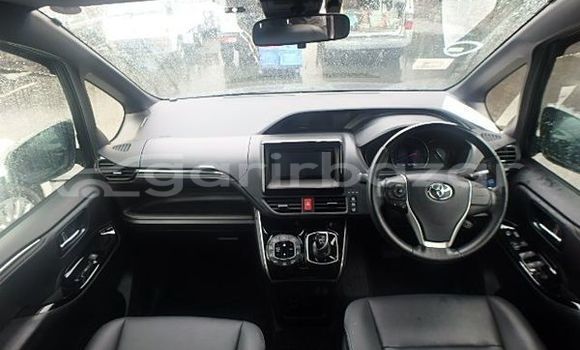 Buy Used 2019 Toyota esquire gi in Dhaka, Dhaka Buy Used 2019 Toyota esquire gi in Dhaka, Dhaka