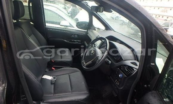 Buy Used 2019 Toyota esquire gi in Dhaka, Dhaka Buy Used 2019 Toyota esquire gi in Dhaka, Dhaka