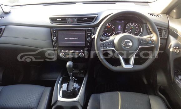 Buy Used 2017 Nissan X-Trail in Dhaka, Dhaka Buy Used 2017 Nissan X-Trail in Dhaka, Dhaka