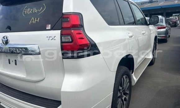 Buy Used 2022 Toyota land cruiser-prado in Dhaka, Dhaka Buy Used 2022 Toyota land cruiser-prado in Dhaka, Dhaka