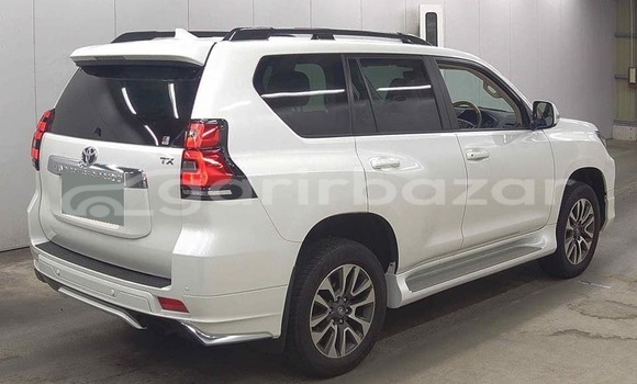 Buy Used 2022 Toyota land cruiser-prado in Dhaka, Dhaka Buy Used 2022 Toyota land cruiser-prado in Dhaka, Dhaka