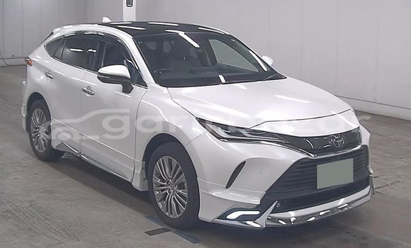 Buy Used 2020 Toyota Harrier in Bandarban, Bandarban Buy Used 2020 Toyota Harrier in Bandarban, Bandarban