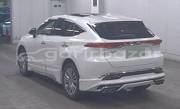 Buy Used 2020 Toyota Harrier in Bandarban, Bandarban Buy Used 2020 Toyota Harrier in Bandarban, Bandarban