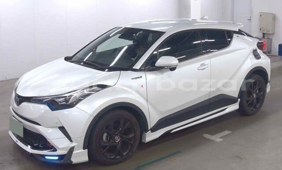 Buy Used 2020 Toyota C-HR in Dhaka, Dhaka Buy Used 2020 Toyota C-HR in Dhaka, Dhaka