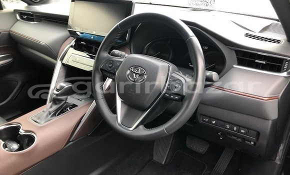 Buy Used 2020 Toyota Harrier in Bajitpur, Kishorganj Buy Used 2020 Toyota Harrier in Bajitpur, Kishorganj