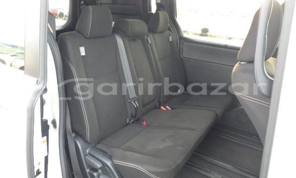 Buy Used 2022 Toyota Esquire in Alamdanga, Chuadanga Buy Used 2022 Toyota Esquire in Alamdanga, Chuadanga