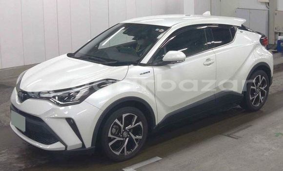 Buy Used 2019 Toyota CHR in Dhaka, Dhaka Buy Used 2019 Toyota CHR in Dhaka, Dhaka