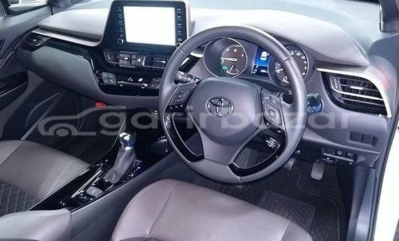 Buy Used 2019 Toyota CHR in Dhaka, Dhaka Buy Used 2019 Toyota CHR in Dhaka, Dhaka