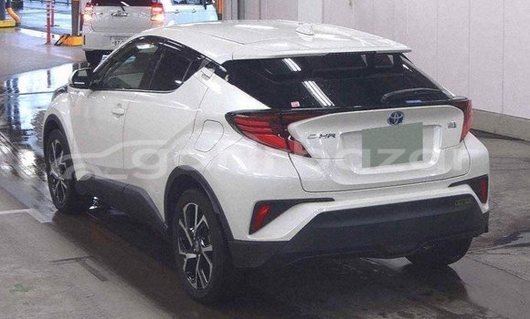 Buy Used 2019 Toyota CHR in Dhaka, Dhaka Buy Used 2019 Toyota CHR in Dhaka, Dhaka