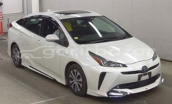 Buy Used 2019 Toyota prius s in Dhaka, Dhaka Buy Used 2019 Toyota prius s in Dhaka, Dhaka