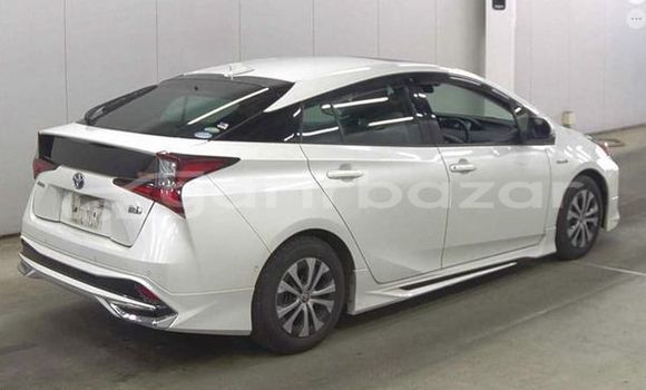 Buy Used 2019 Toyota prius s in Dhaka, Dhaka Buy Used 2019 Toyota prius s in Dhaka, Dhaka