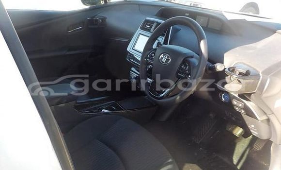Buy Used 2019 Toyota prius s in Dhaka, Dhaka Buy Used 2019 Toyota prius s in Dhaka, Dhaka