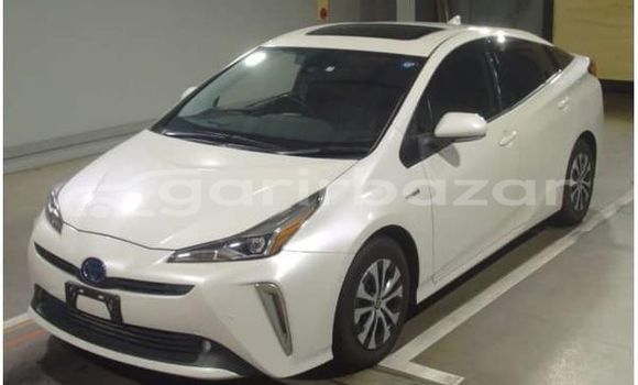 Buy Used 2019 Toyota prius in Dhaka, Dhaka Buy Used 2019 Toyota prius in Dhaka, Dhaka