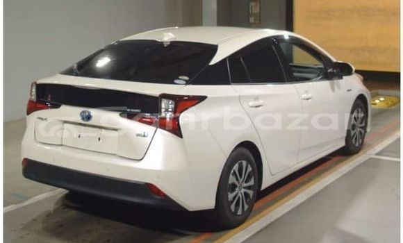 Buy Used 2019 Toyota prius in Dhaka, Dhaka Buy Used 2019 Toyota prius in Dhaka, Dhaka