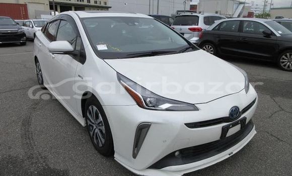 Buy Used 2019 Toyota prius in Dhaka, Dhaka Buy Used 2019 Toyota prius in Dhaka, Dhaka