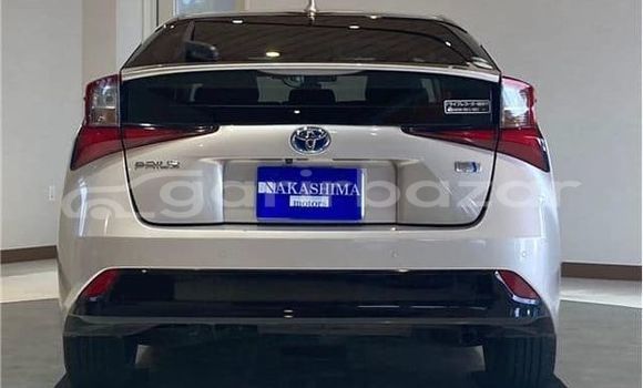 Buy Used 2019 Toyota Prius in Dhaka, Dhaka Buy Used 2019 Toyota Prius in Dhaka, Dhaka