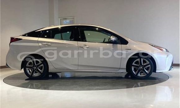 Buy Used 2019 Toyota Prius in Dhaka, Dhaka Buy Used 2019 Toyota Prius in Dhaka, Dhaka