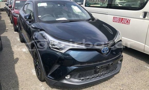 Buy Used 2019 Toyota CHR in Dhaka, Dhaka Buy Used 2019 Toyota CHR in Dhaka, Dhaka