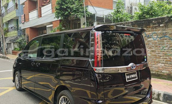 Buy Import 2019 Toyota noah si in Dhaka, Dhaka Buy Import 2019 Toyota noah si in Dhaka, Dhaka