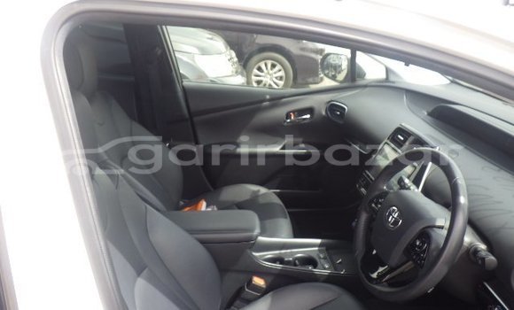 Buy Used 2021 Toyota prius in Dhaka, Dhaka Buy Used 2021 Toyota prius in Dhaka, Dhaka