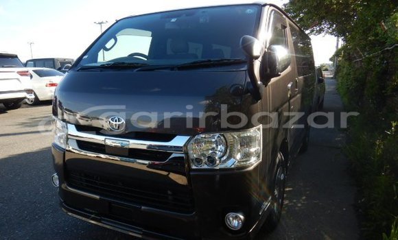 Buy Used 2021 Toyota Hiace in Bagerhat, Khulna Buy Used 2021 Toyota Hiace in Bagerhat, Khulna