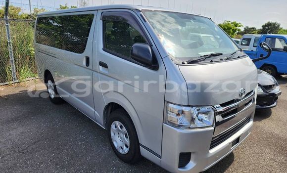 Buy Used 2020 Toyota Hiace in Dhaka, Dhaka Buy Used 2020 Toyota Hiace in Dhaka, Dhaka