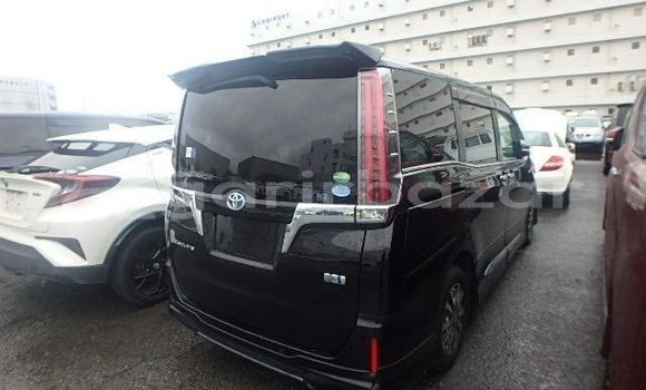 কেনা ব্যবহৃত Toyota Esquire Black গাড়ী মধ্যে ঢাকা মধ্যে Dhaka কেনা ব্যবহৃত Toyota Esquire Black গাড়ী মধ্যে ঢাকা মধ্যে Dhaka